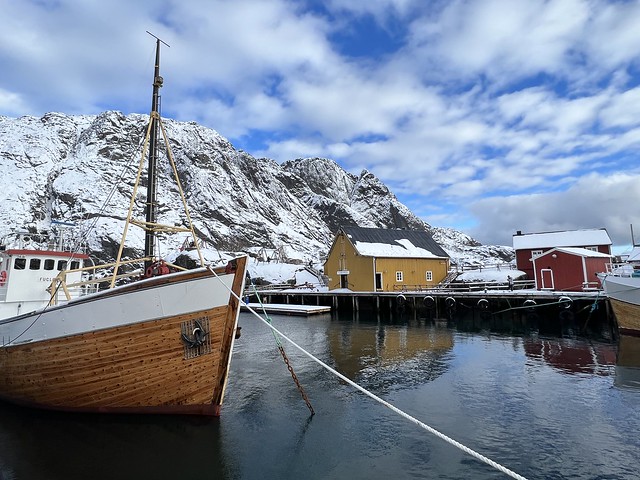 Imagen de Nusfjord, uno de los pueblos con mayor encanto que visitar en las islas Lofoten (Noruega)