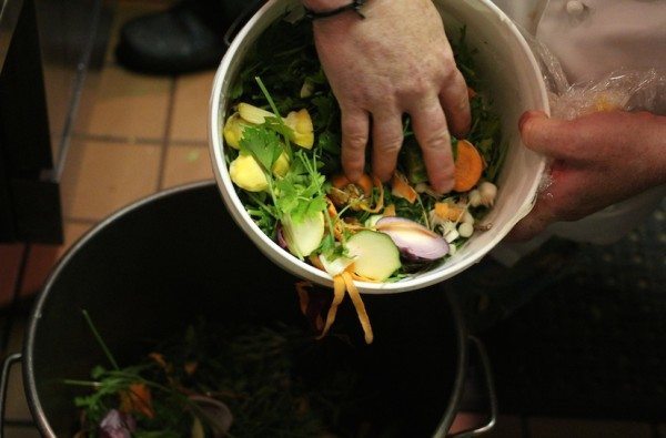 8-alimentos-que-pueden-volver-a-utilizar-antes-de-tirarlos-a-la-basura-verduras
