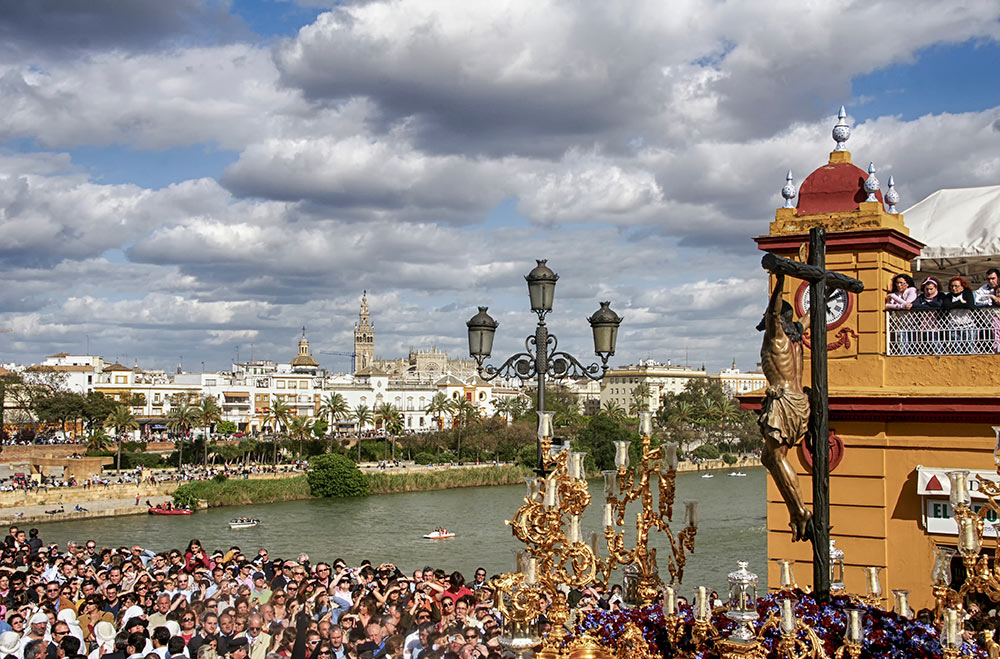 Cinco propuestas de viaje para Semana Santa en España