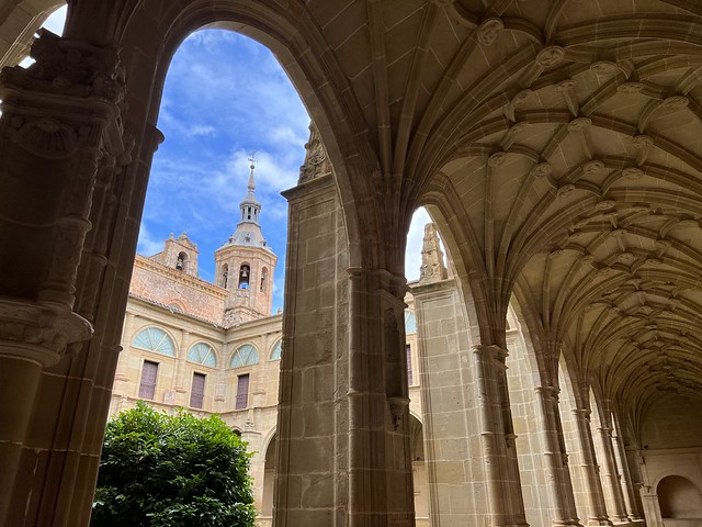 Claustro del monasterio de Yuso (Rioja Alta)