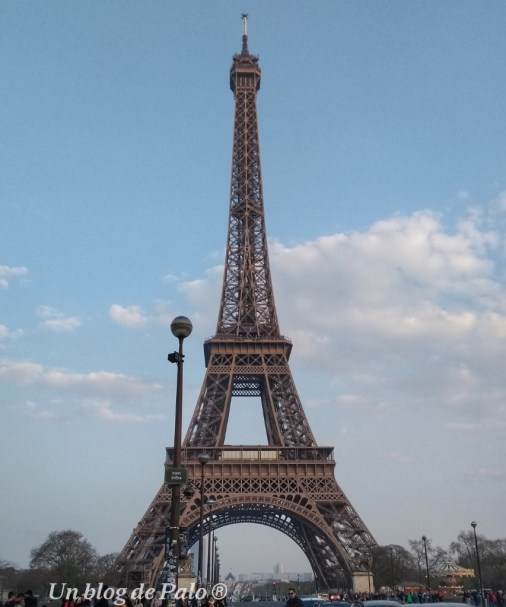 La Torre Eiffel vista desde el Campo de Marte