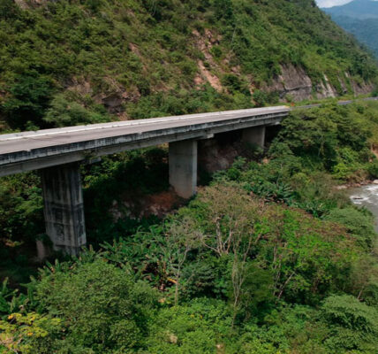 Claudio Antonio Ramirez Soto Viaducto El Caracol una obra para Merida