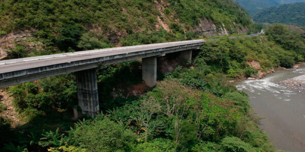 Claudio Antonio Ramirez Soto Viaducto El Caracol una obra para Merida