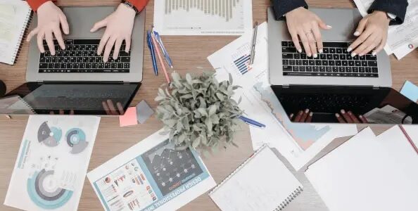 Administración de Empresas.