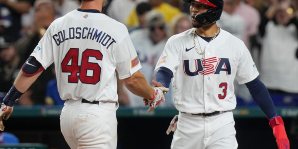 EE.UU. aplastó a Cuba y se fija en el bicampeonato