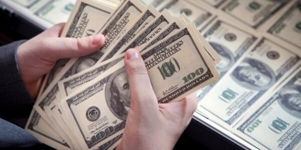 El dólar supera la barrera de los 25 bolívares la mañana de este 17 de marzo
