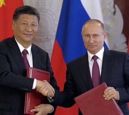 "El plan de paz de China puede tomarse como base para una solución en Ucrania cuando Occidente y Kiev estén listos", aseveró Putin