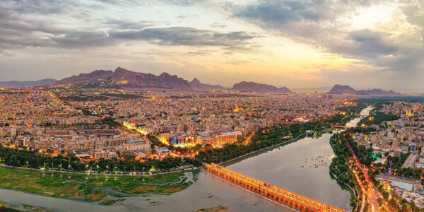 Salar-Ataie-Bandari-Isfahan-la-ciudad-más-bella-del-mundo