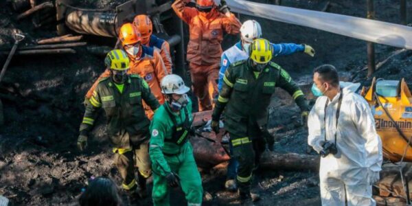 Al menos 11 muertos por explosión en mina de carbón en Colombia