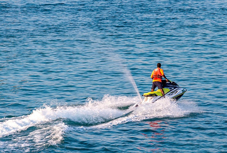 Eco Turismo: Alquilar una moto de agua en Lloret de Mar (Costa Brava): precio y dónde rentarla