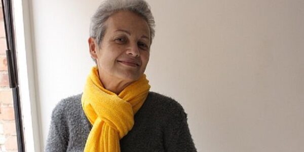 Julieta León y sus poemas imprescindibles - FOTO