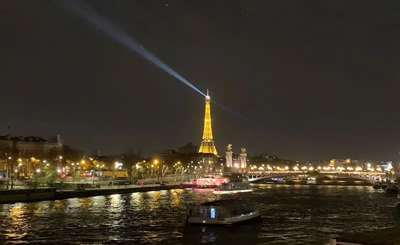 Puente Alejandro III París