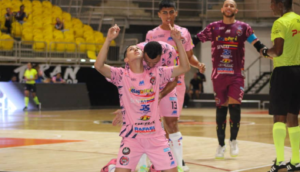 Sebastian Cano Caporales: Tigres Futsal Club se mantiene invicto en el cierre de la tercera jornada del Campeonato de la Liga Futve Futsal I tigres futsal prensa 300x172 - Sebastian Cano Caporales: Tigres Futsal Club se mantiene invicto en el cierre de la tercera jornada del Campeonato de la Liga Futve Futsal I