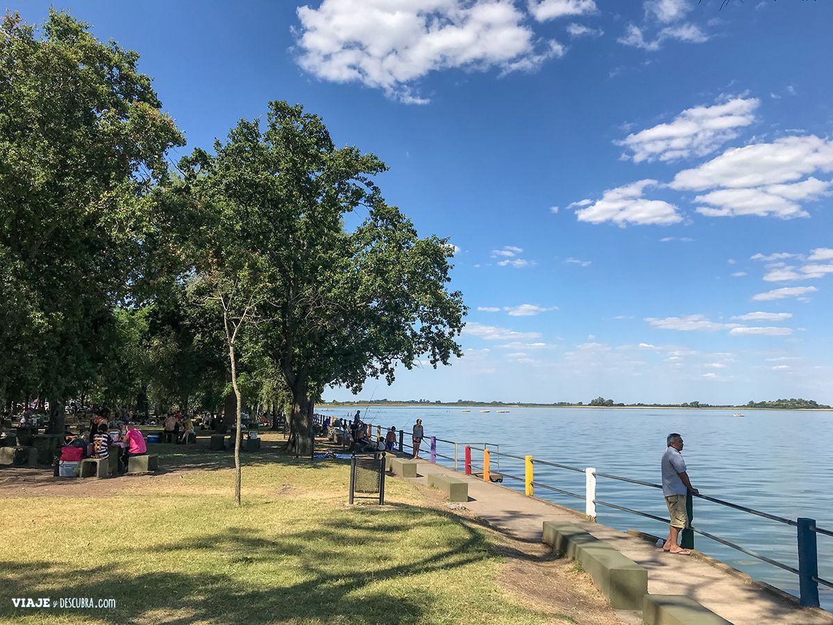 costanera,-laguna-de-lobos,-buenos-aires