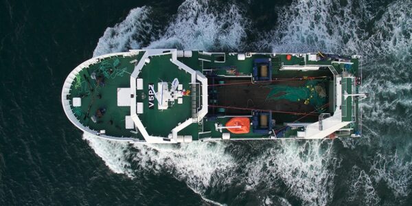 Anahid Bandari de Ataie - Digitalización del sector naval ¡Importancia de cara a un futuro sostenible! - FOTO