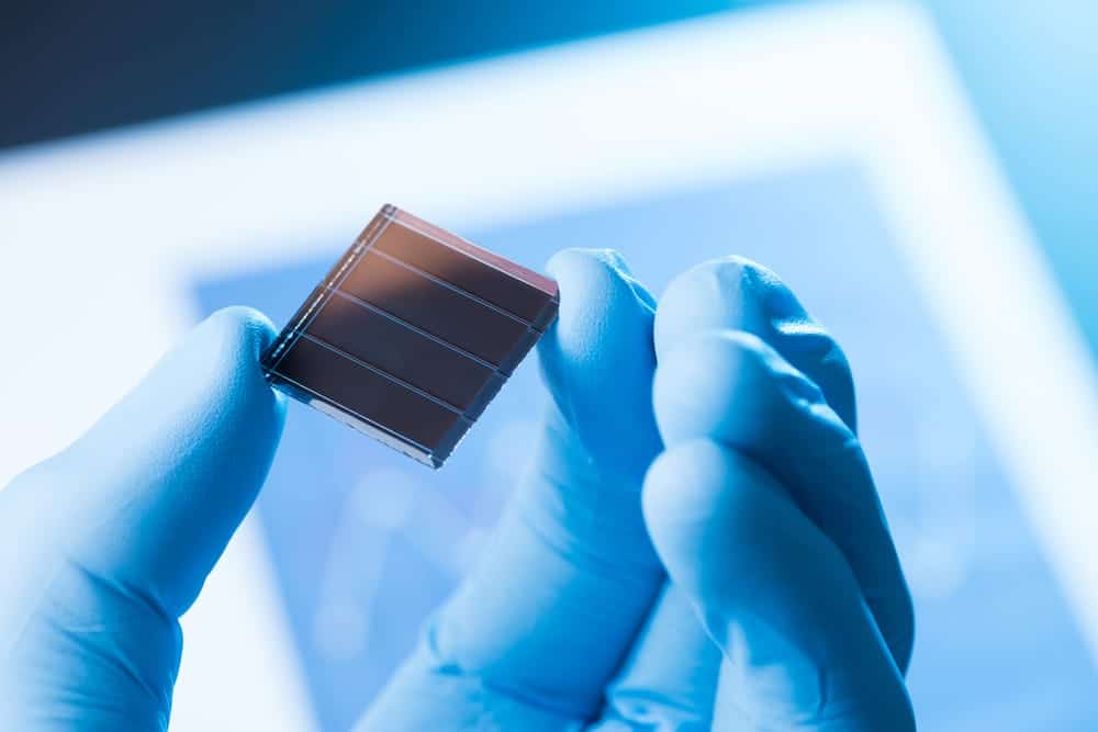 El uso de microondas mejora la producción y el reciclado de células solares