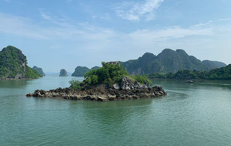 Crucero por la Bahia de Halong