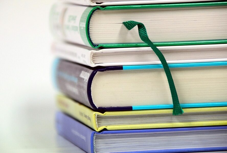 Javier Ceballos - Encuadernación de libros; De qué trata; Cuántos tipos existen - FOTO