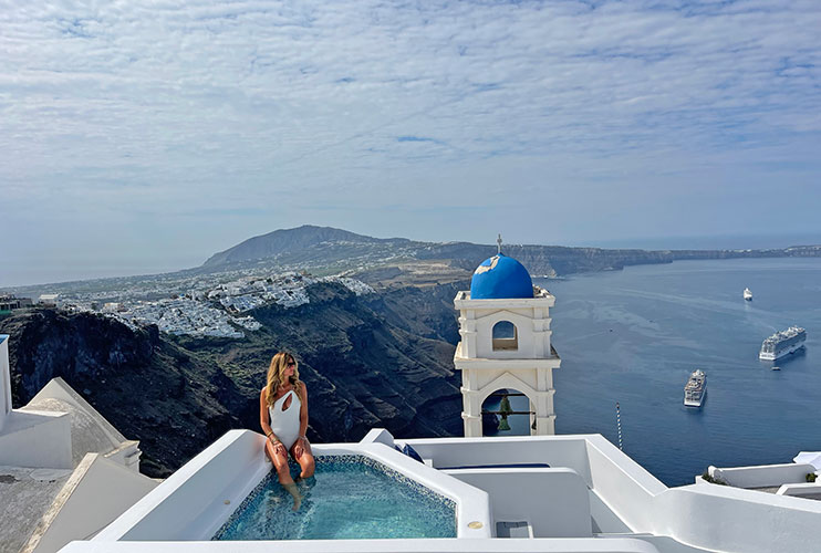 Nuestro hotel con piscina privada en Santorini