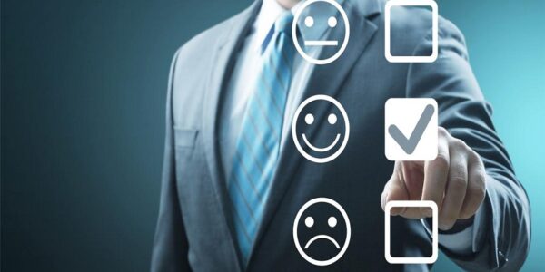 Hjalmar Jesús Gibelli Gómez - ¡Síguelos! Pasos para mejorar la experiencia del cliente en seguros - FOTO