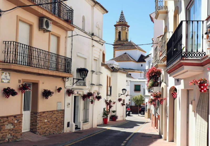 El centro histórico está lleno de flores