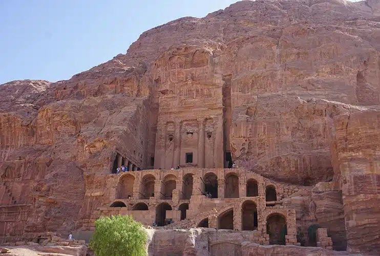 Tumba de la urna Petra
