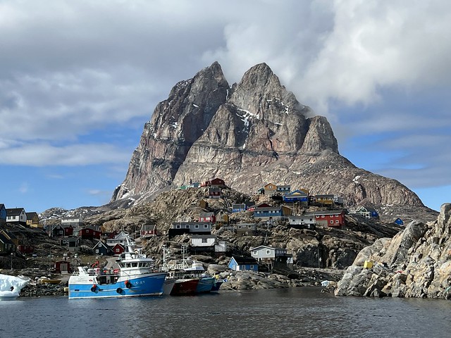 Vista de Uummannaq desde el barco (Groenlandia)