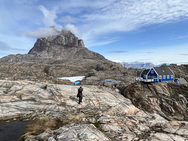 Sele haciendo fotos en Uummannaq (Groenlandia)