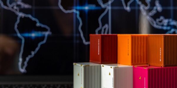 Juanfe Serrano Ponce - ¡Entérate! 5 beneficios de la tecnología para el comercio exterior - FOTO