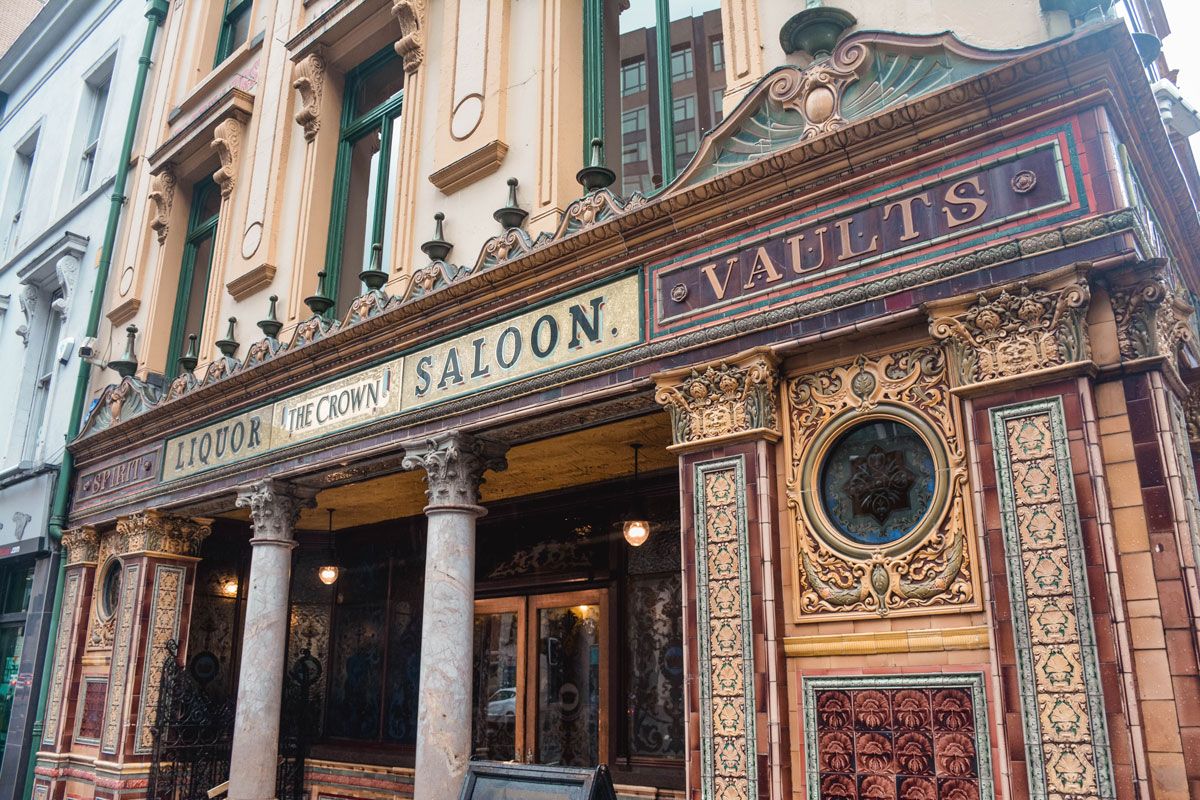 que hacer en Belfast Saloon