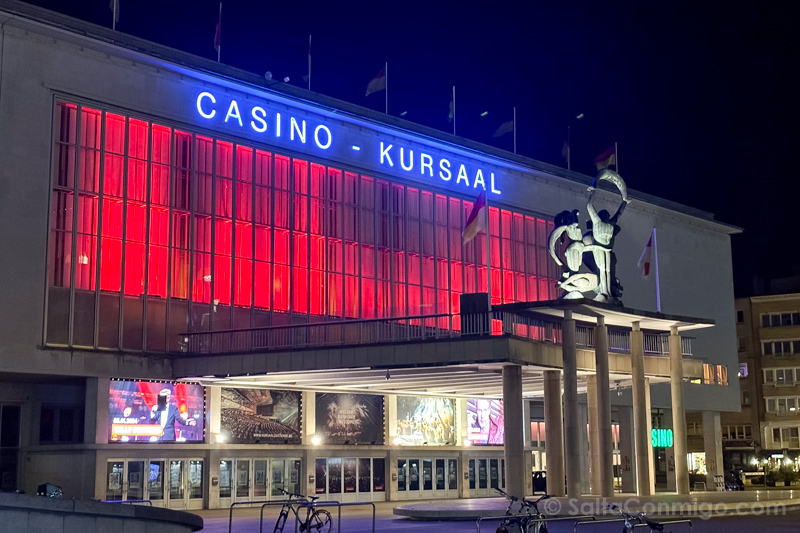 Ostende Casino Kursaal Noche Iluminado