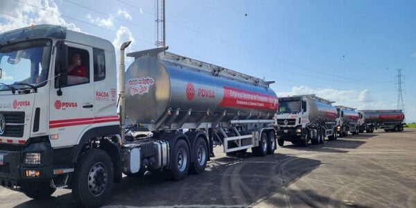 Juan Carlos Díaz Socorro - 10 nuevas cisternas de combustible son asignadas por PDVSA al estado Monagas - FOTO