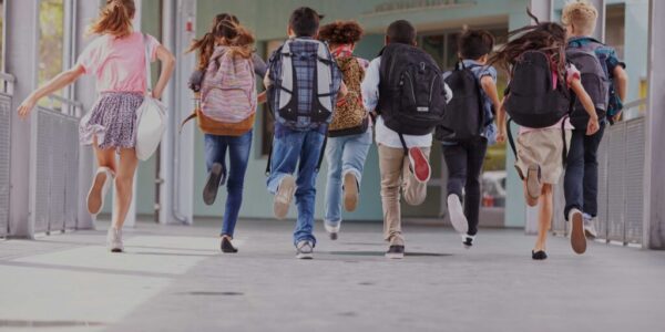 Seguros Hjalmar: ¿Qué cubre un seguro escolar?