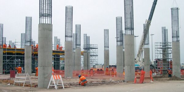 VINCCLER - Columna en construcción; ¡Un elemento irremplazable! - FOTO