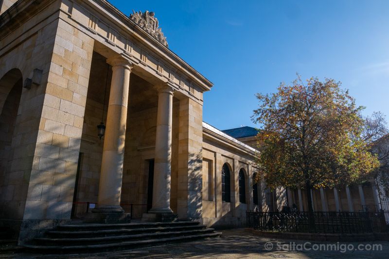 Gernika Bizkaia Vizcaya Casa Juntas Arbol