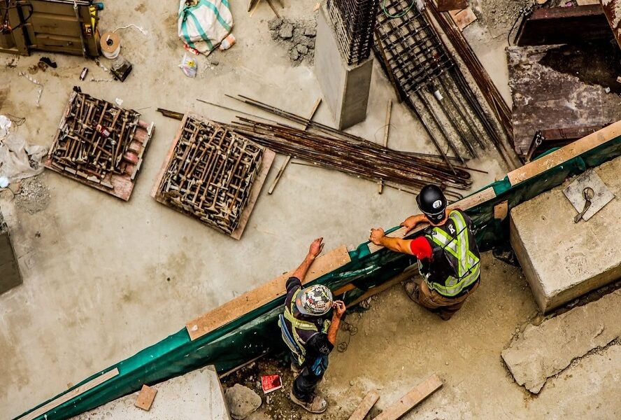 Armando Iachini - Prevención de riesgos en las obras de construcción; Beneficios económicos y sociales - FOTO