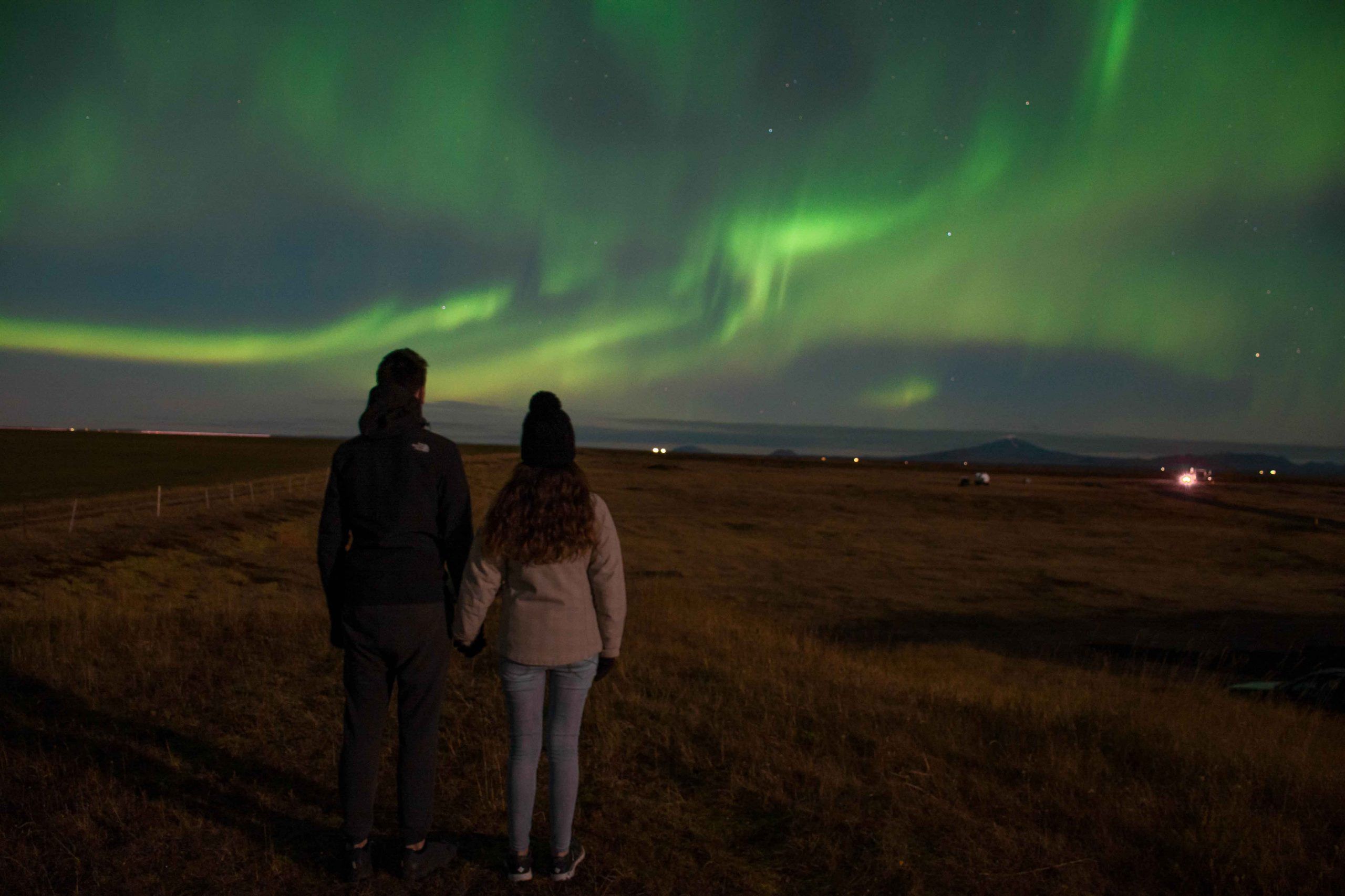 cuánto cuesta viajar a Islandia aurora boreal