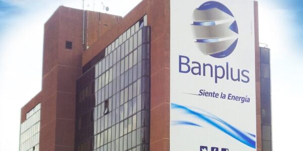 Banplus aumentó en casi 750% su ganancia neta en 2023 - FOTO