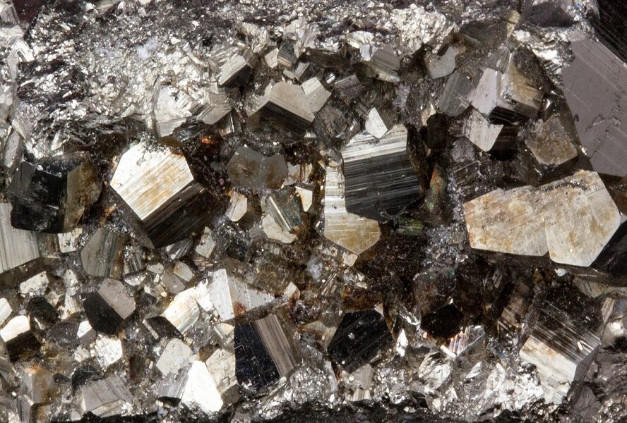 Treseus - Mineral de hierro; Qué es y cuáles son sus usos - FOTO
