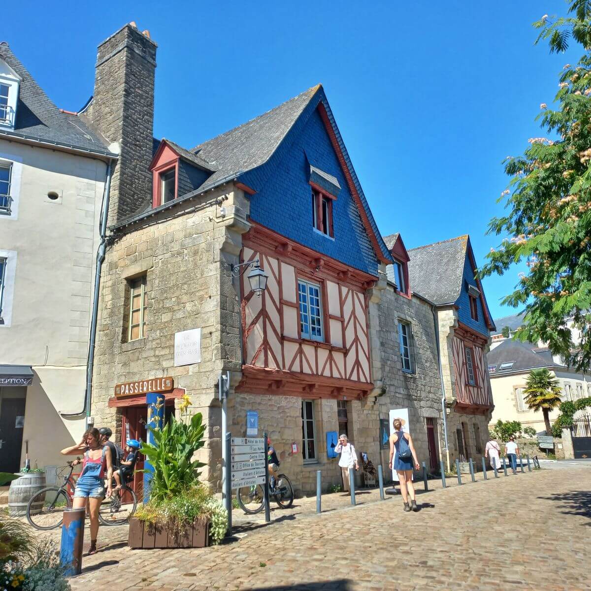 Pavillon d'En Bas (Auray) Pavillon d'En Bas (Auray)