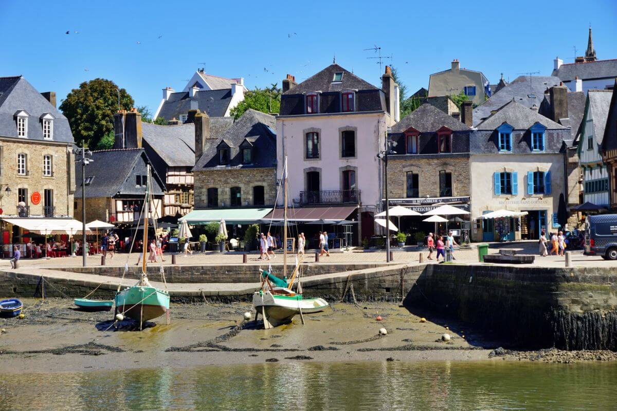 Place Saint-Sauveur