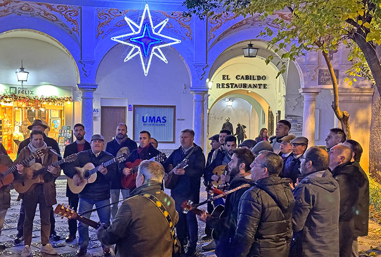 Qué hacer en Sevilla en Navidad: escuchar los coros de campanilleros