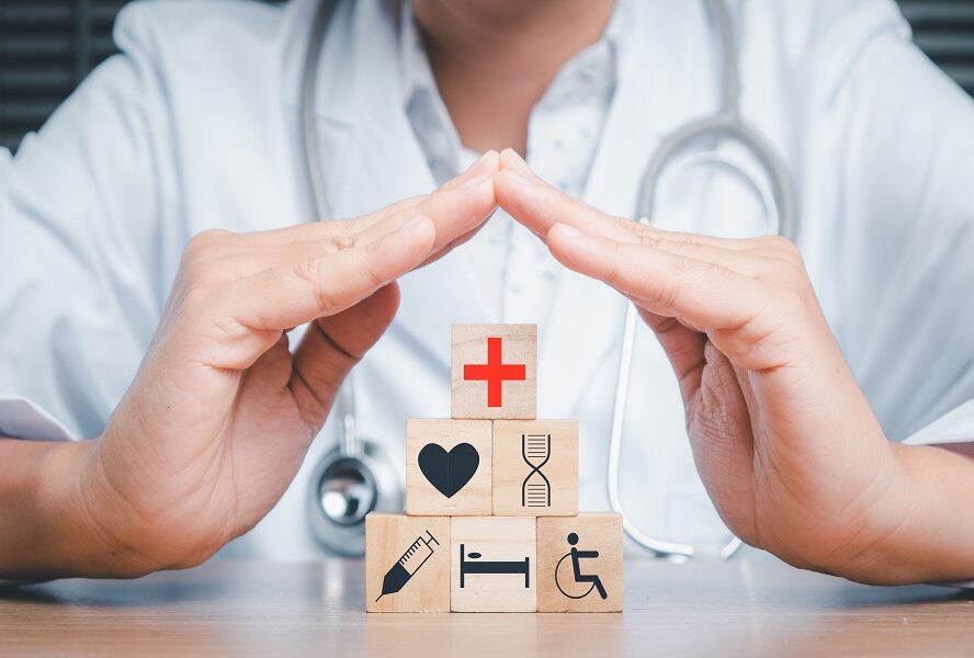 Hjalmar Gibelli - ¡Entérate! 7 beneficios de tener un seguro de salud - FOTO