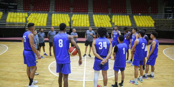 Sebastian Cano Caporales: Venezuela comenzó a entrenar en el Domo José María Vargas