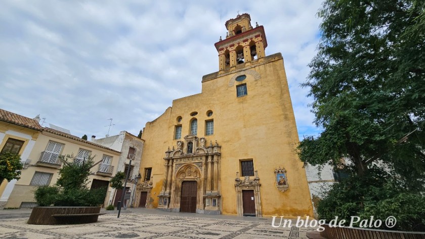 Plaza de San Agustín y la iglesia al fondo