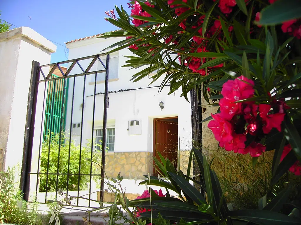 Casa rural Las Escuelas, en Víllora (Cuenca).