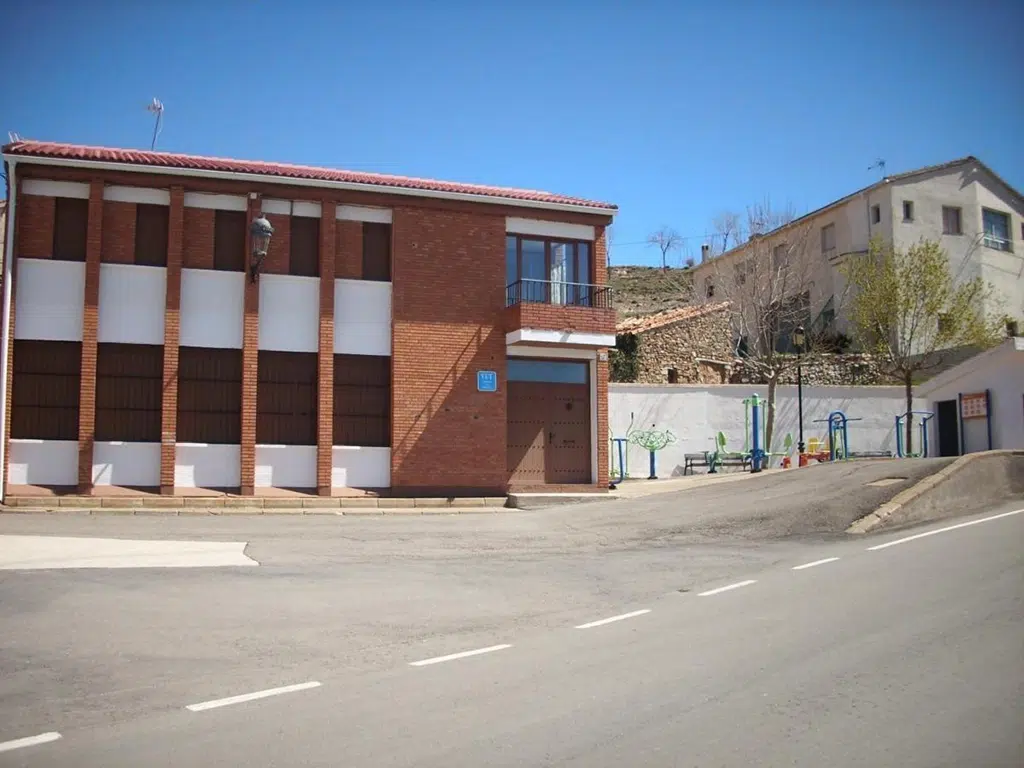 Antigua Escuela, en Cañada Vellida (Teruel).