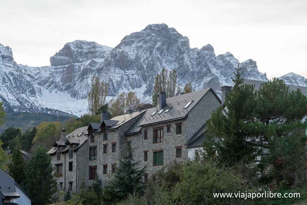 Aragon - Qué ver en el Pirineo Aragonés Tramacastilla de Tena