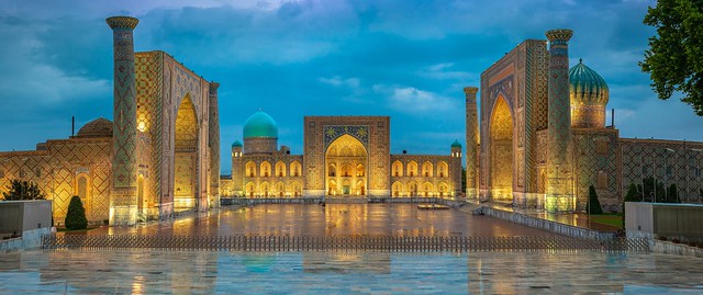Plaza del Registán de Samarcanda en Uzbekistán