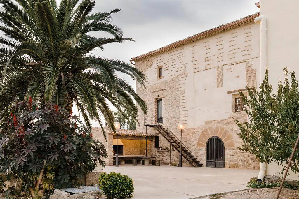 Casas rurales para ver la floración: Masia Torre Roca